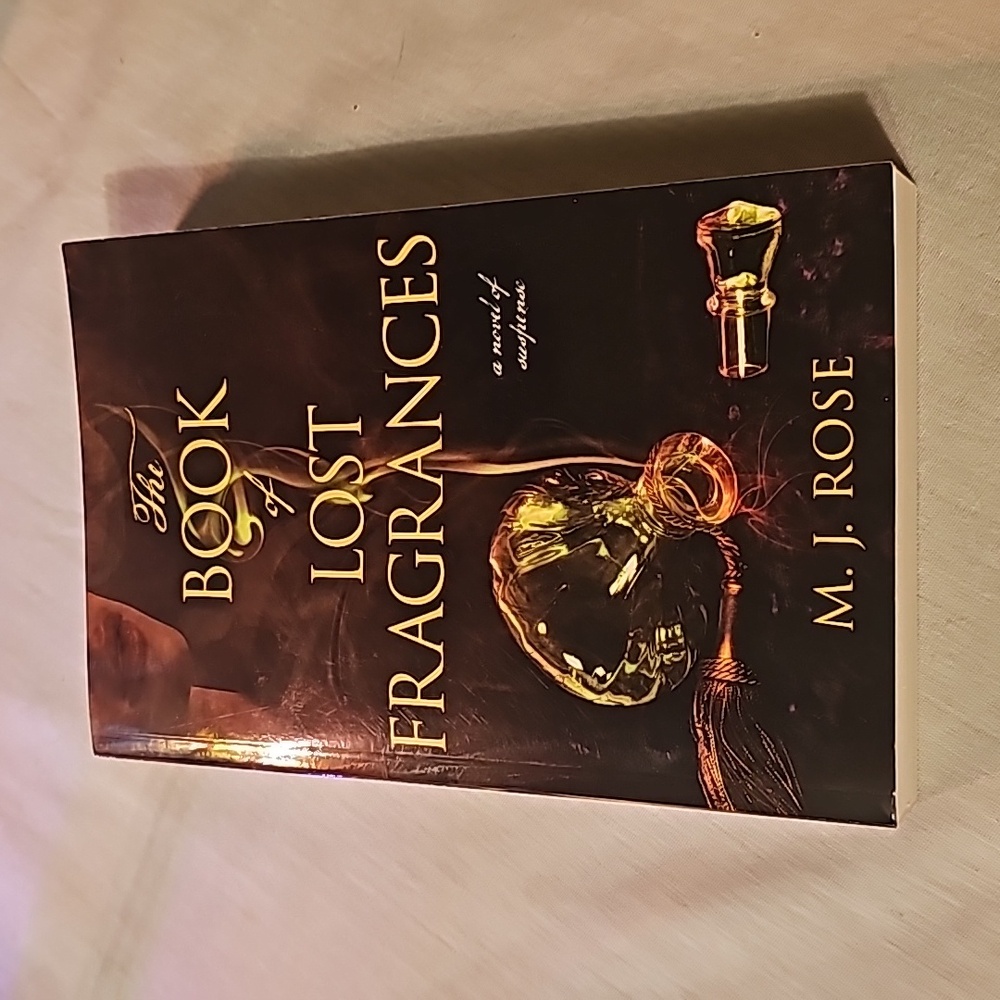 The book of lost fragrances